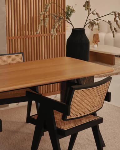 Стол с подлакътник 4