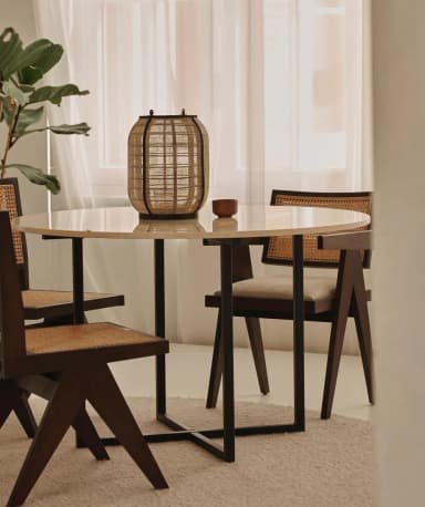 Стол с подлакътник 3